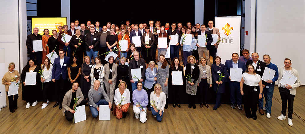 Goldene Lilie Preisverleihung 2024 Gruppenbild (Foto: Frank Schuppelius)